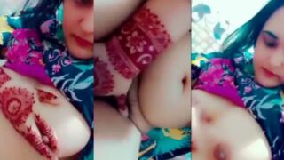 Fsiblog org Pakistani Sex Mms Chubby Cute Girl Show Her Boobs And Pussy